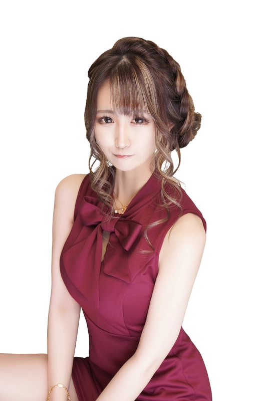 橘 あいな