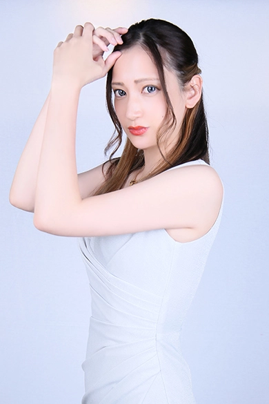 真城 みく