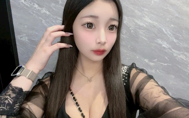 妃翠 まほ