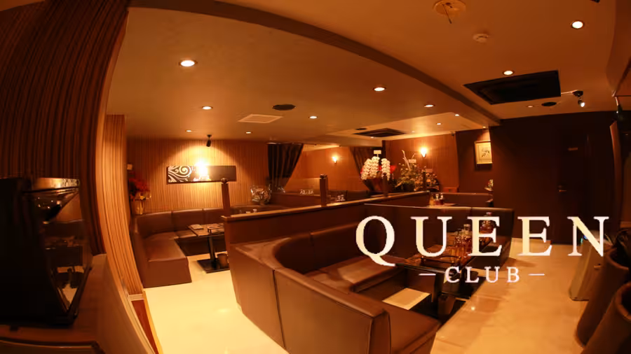 CLUB QUEEN