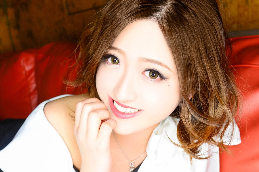 安達  美袮