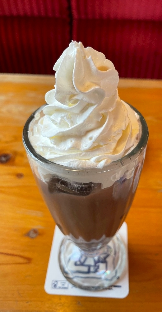 朝倉 しおり