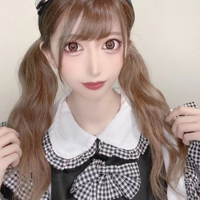 水城 りあ