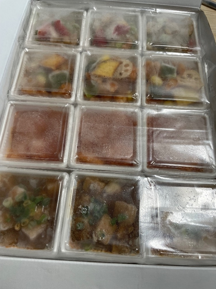 朝倉 しおり