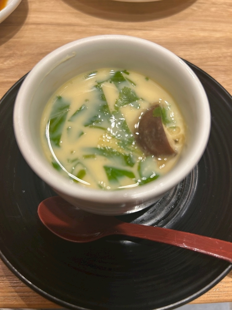泙野 すず
