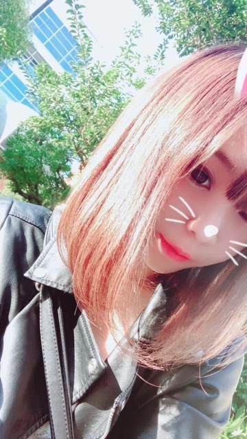小川 真央