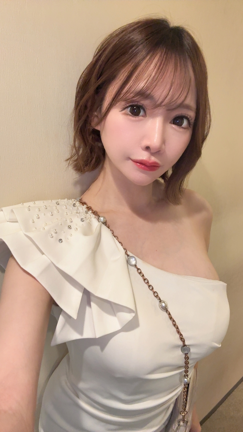 葉月 りほ