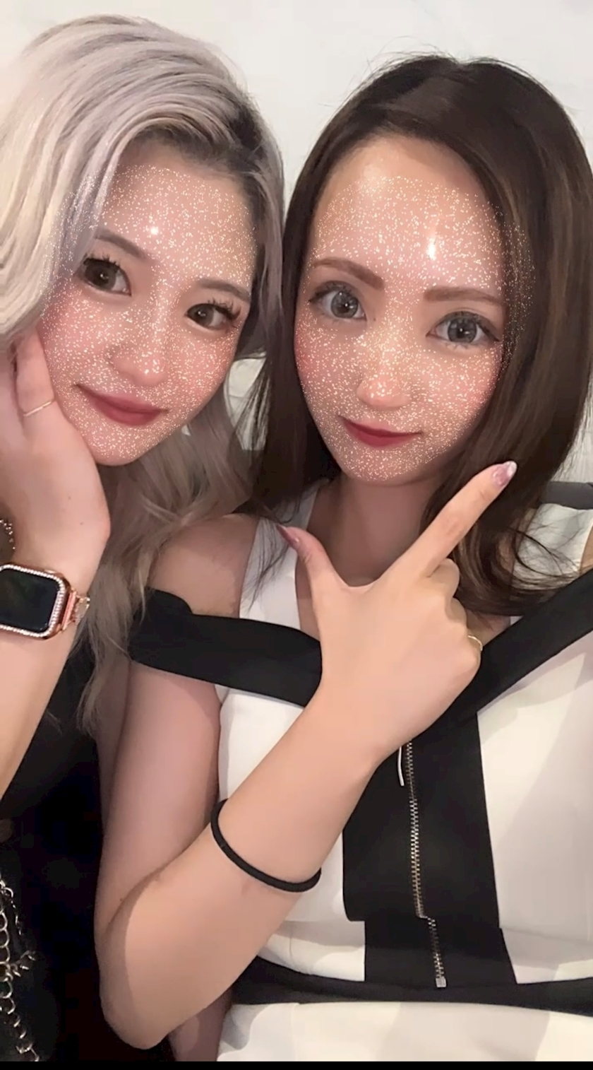 あや