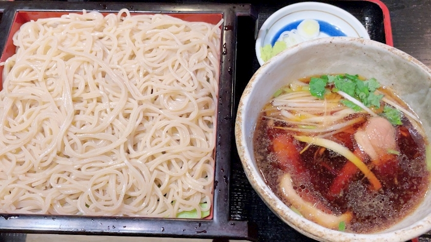 愛羽 仁美