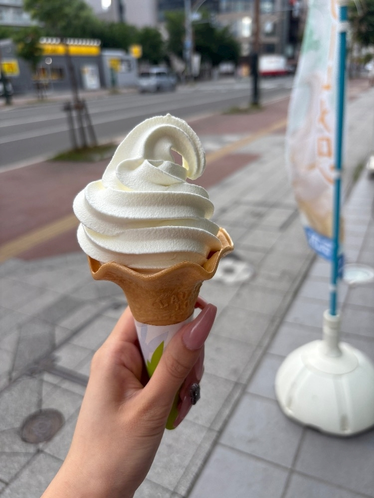 佐野 エマ