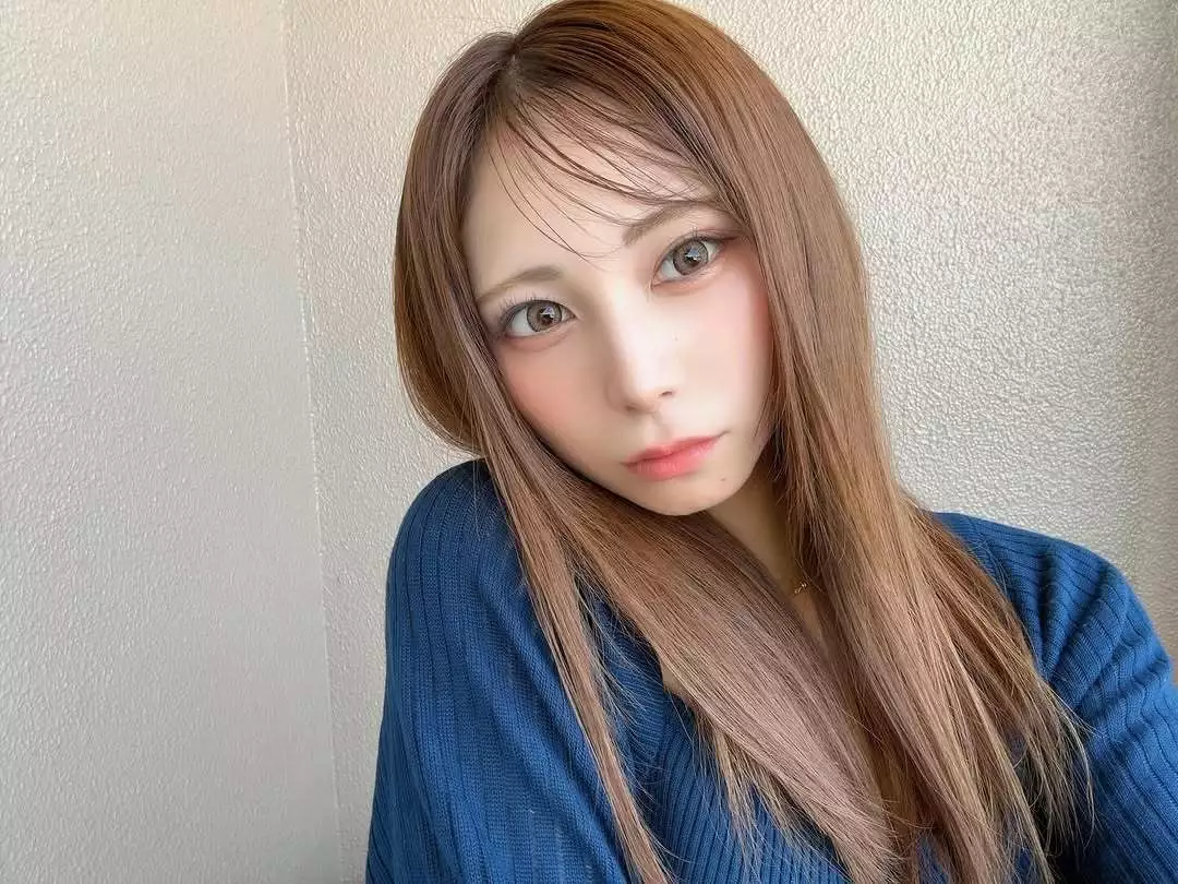 あや