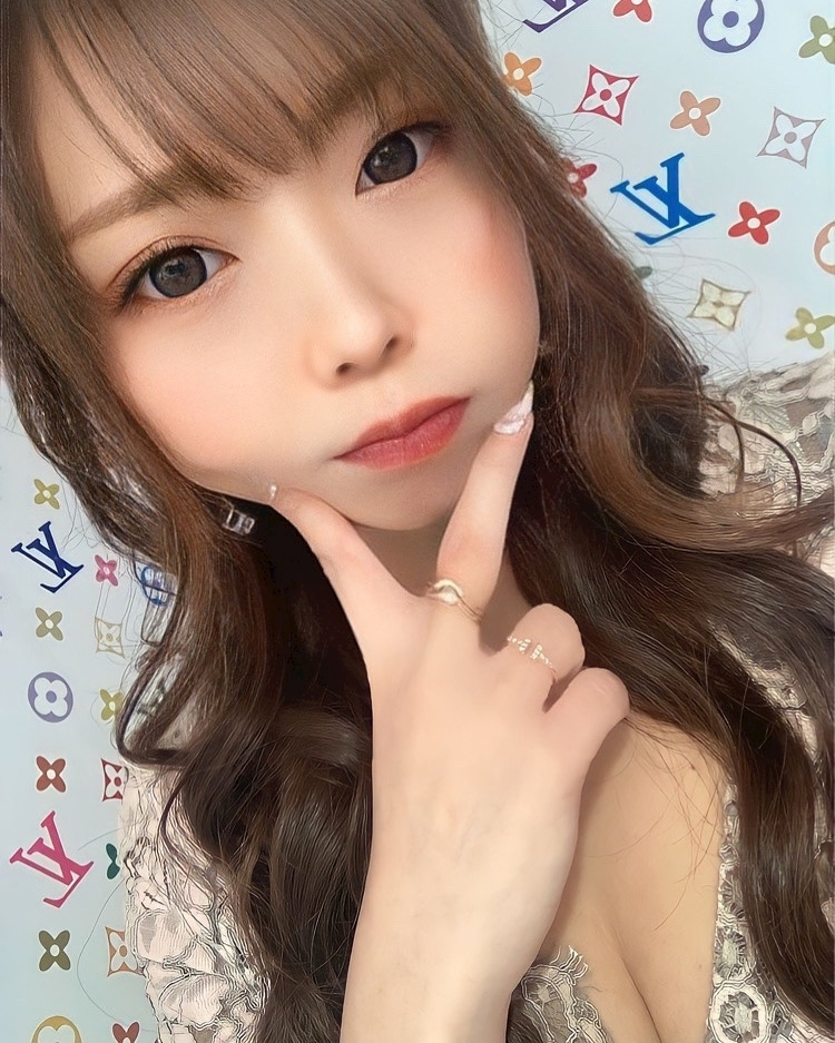 夏樹 あや