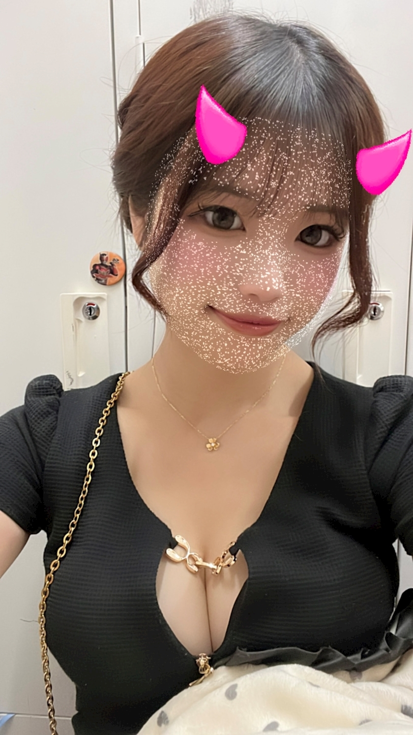 葉月 ひろみ