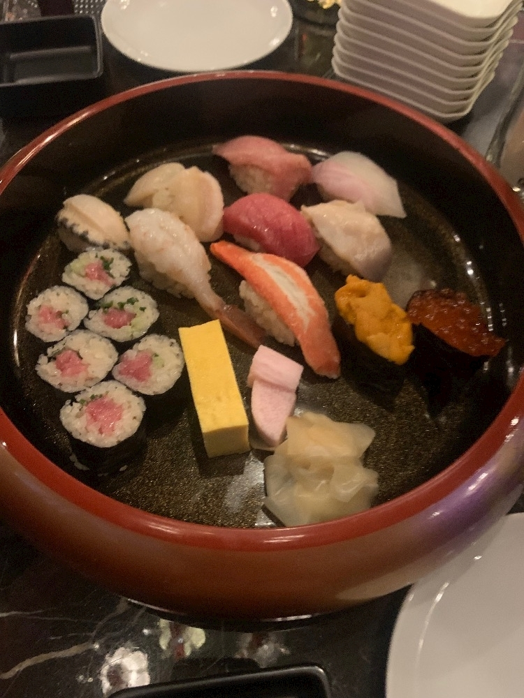 三鷹 真綺