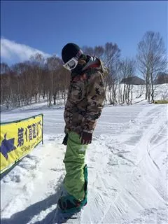 愛羽 仁美