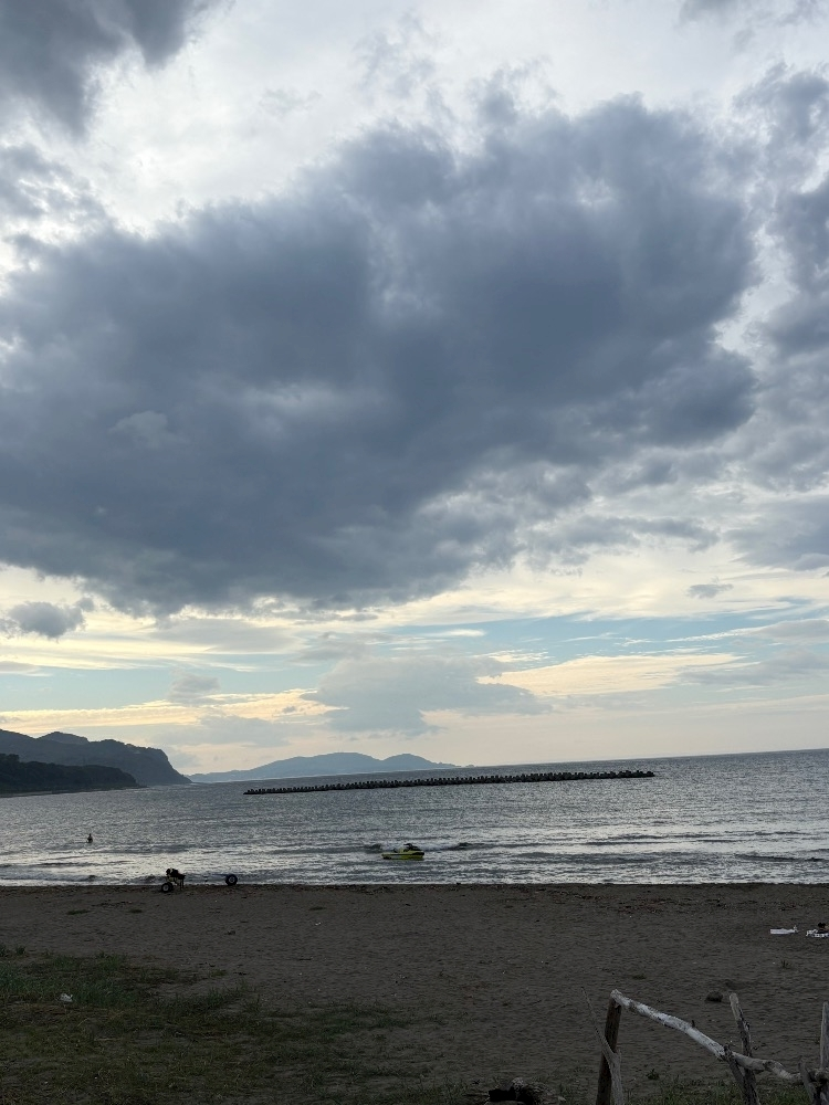 佐野 エマ