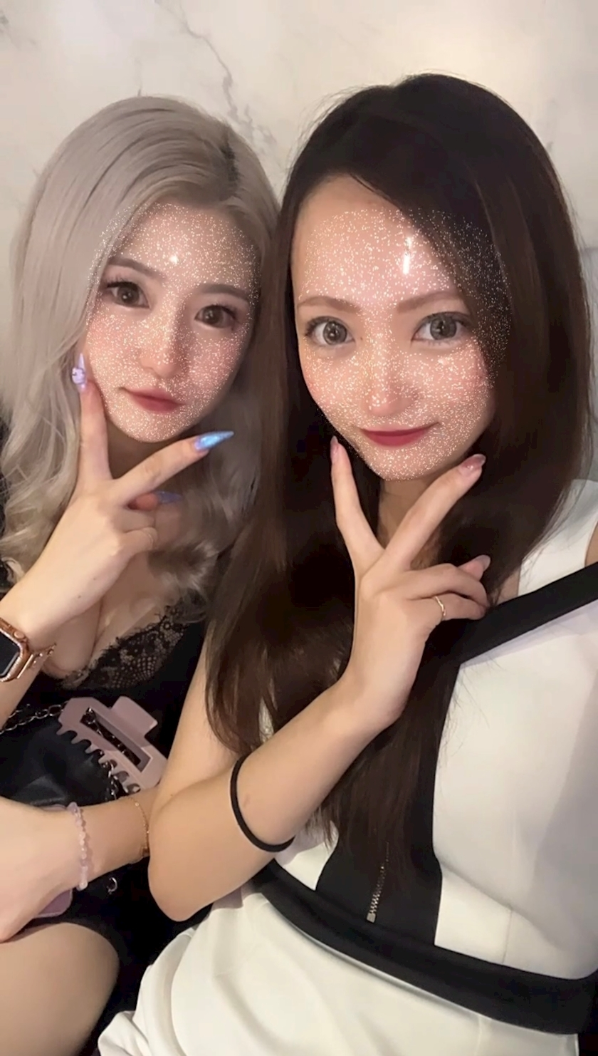 あや