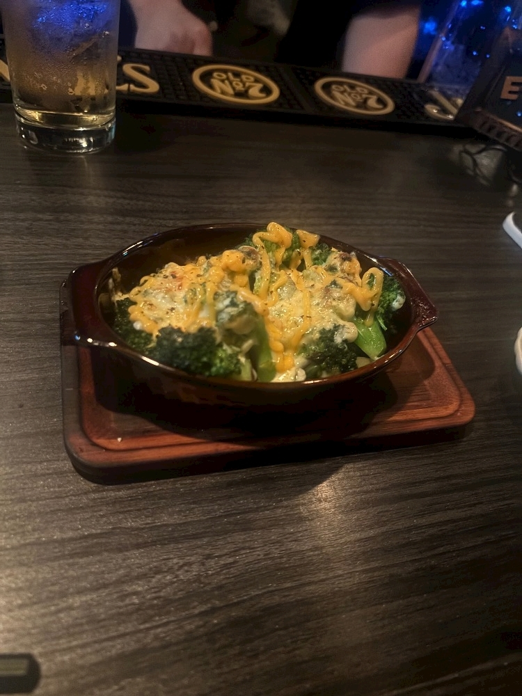 三鷹 真綺