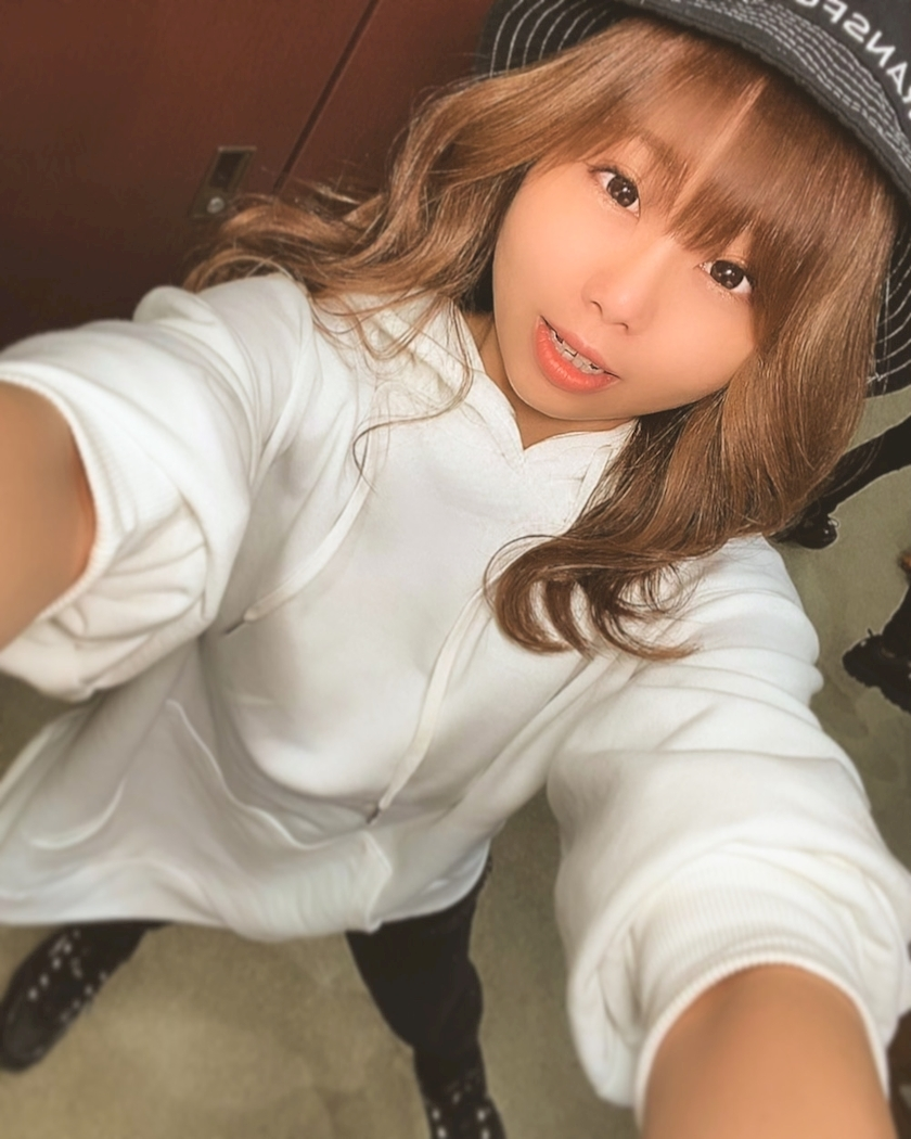 一条 彩由