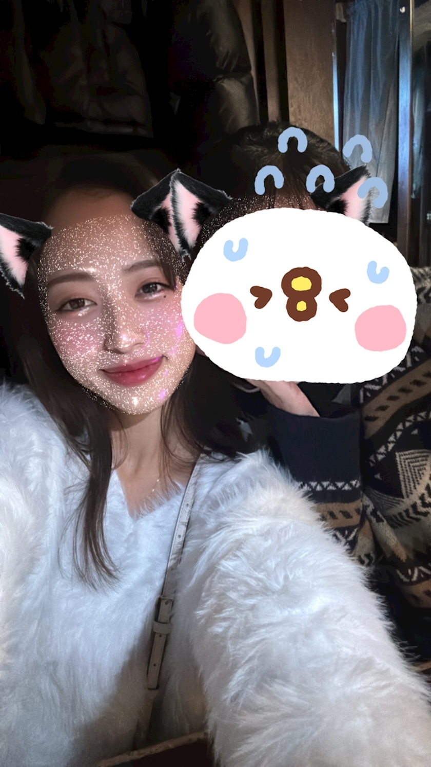 美月 ひな