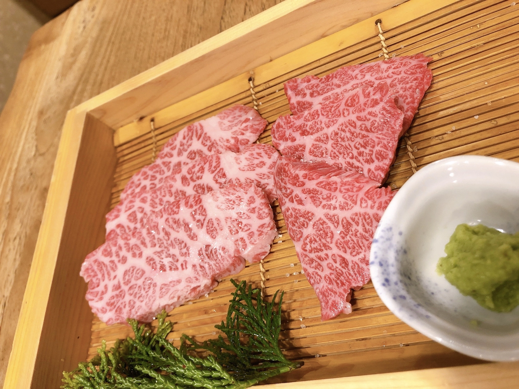 あや