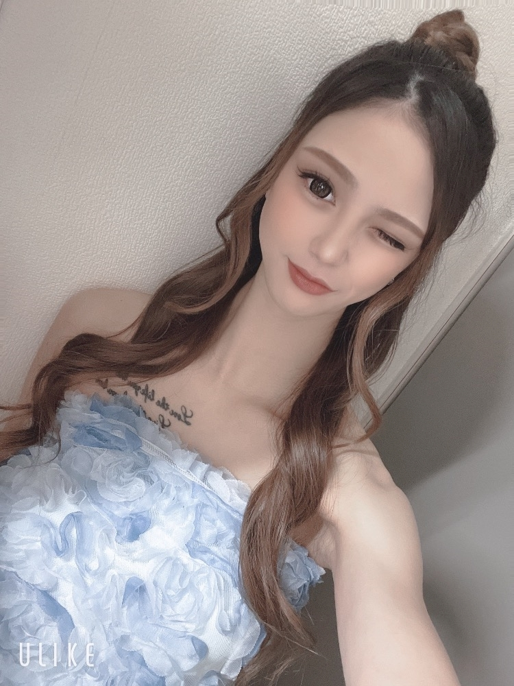月乃 かれん