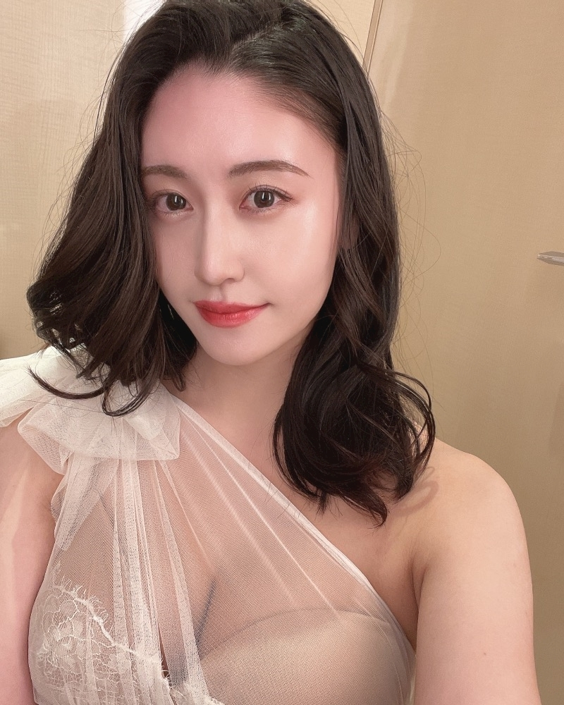 泉 りさ
