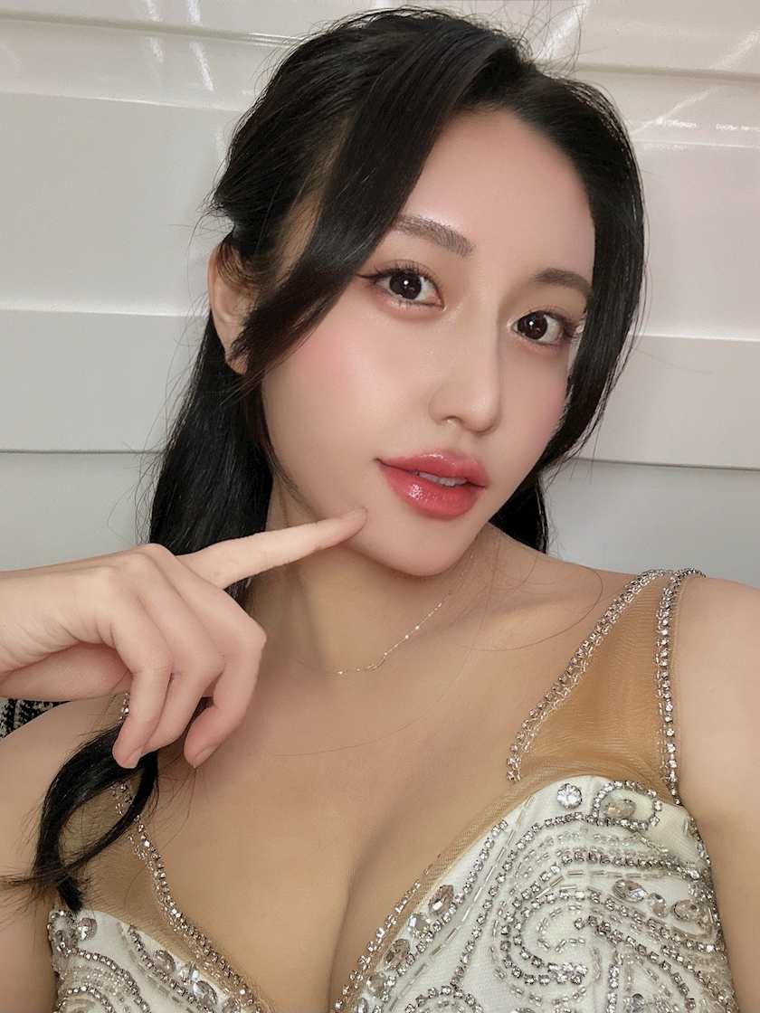 泉 りさ