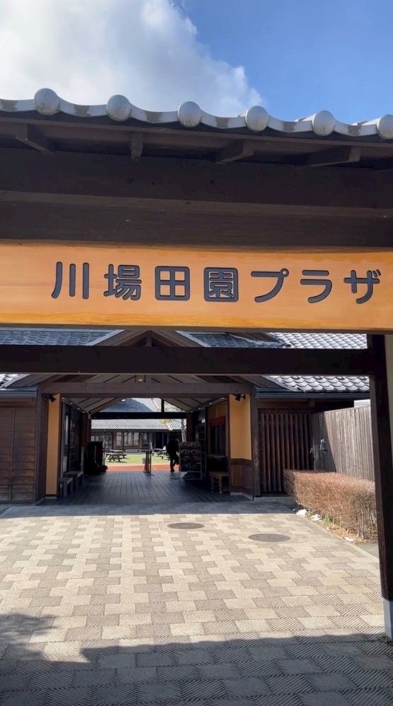 あや