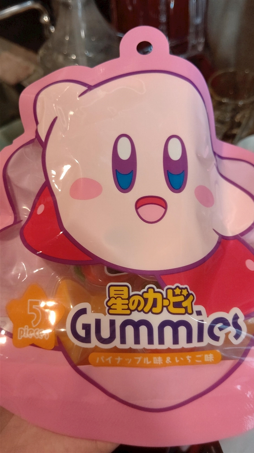 茜