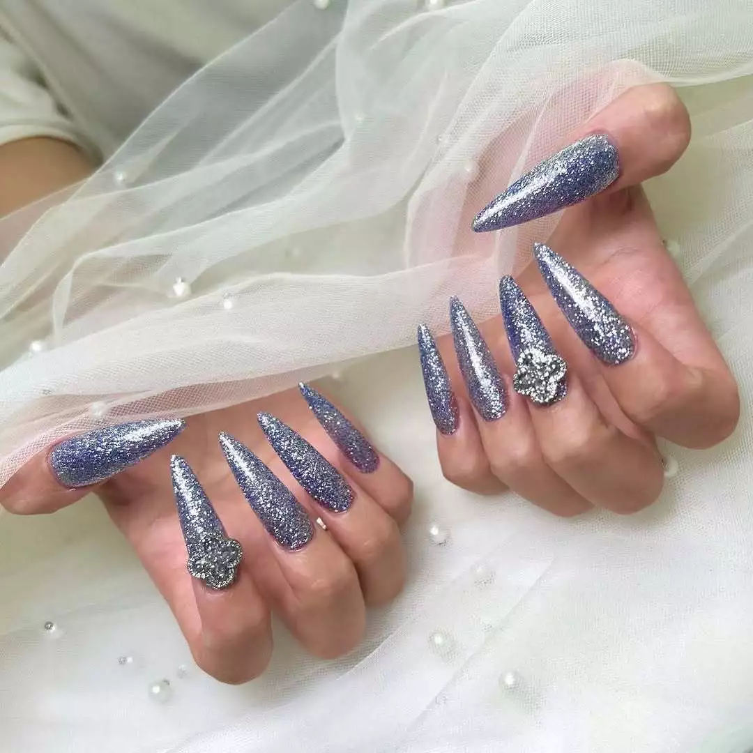 芹奈