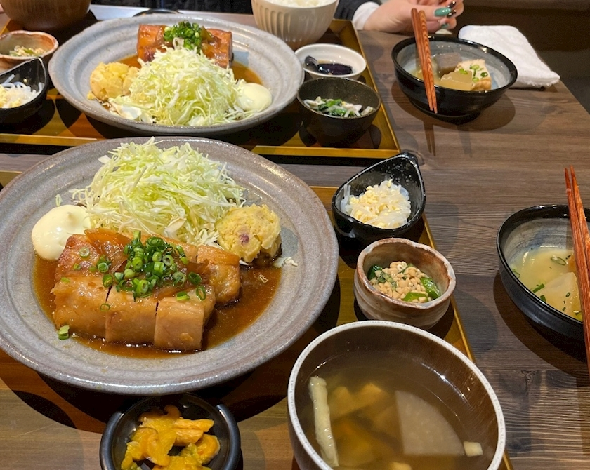 乙川 ゆあ