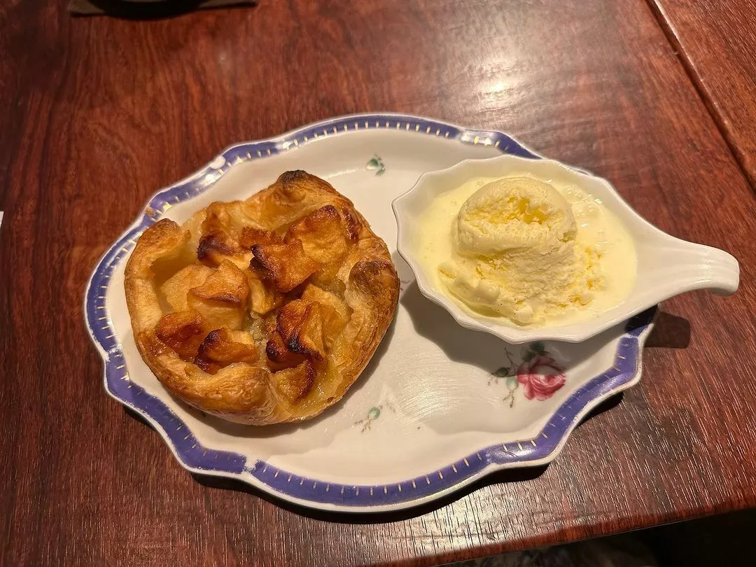 麻貴
