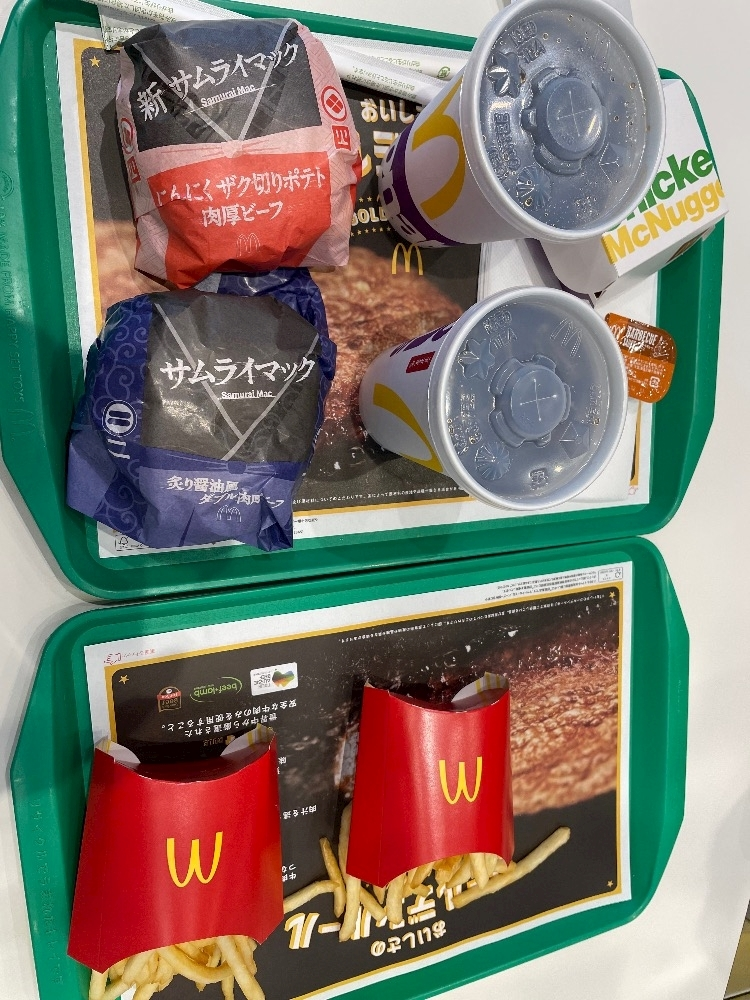 朝倉 しおり