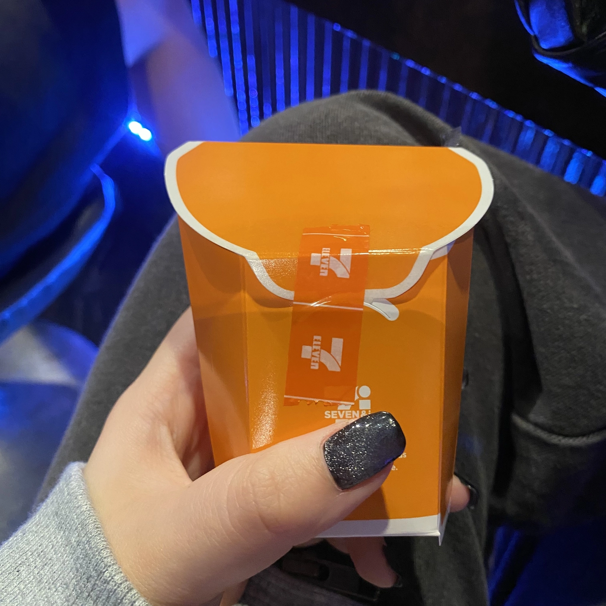ひぃな