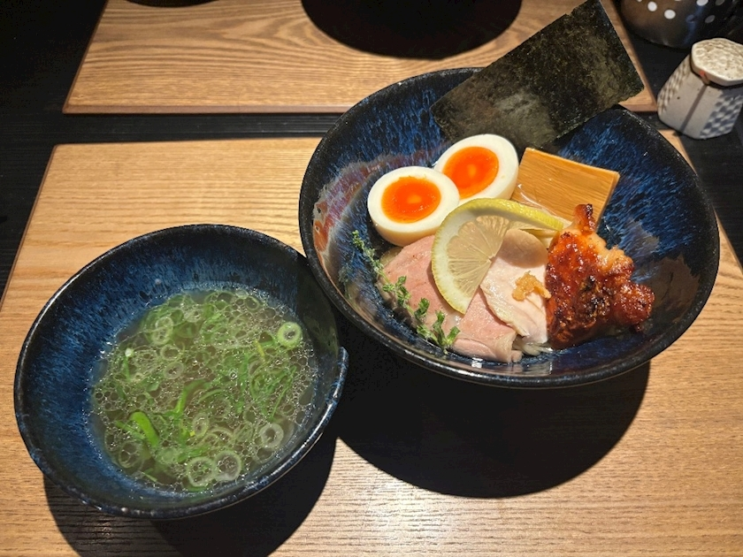 涼夏 みな