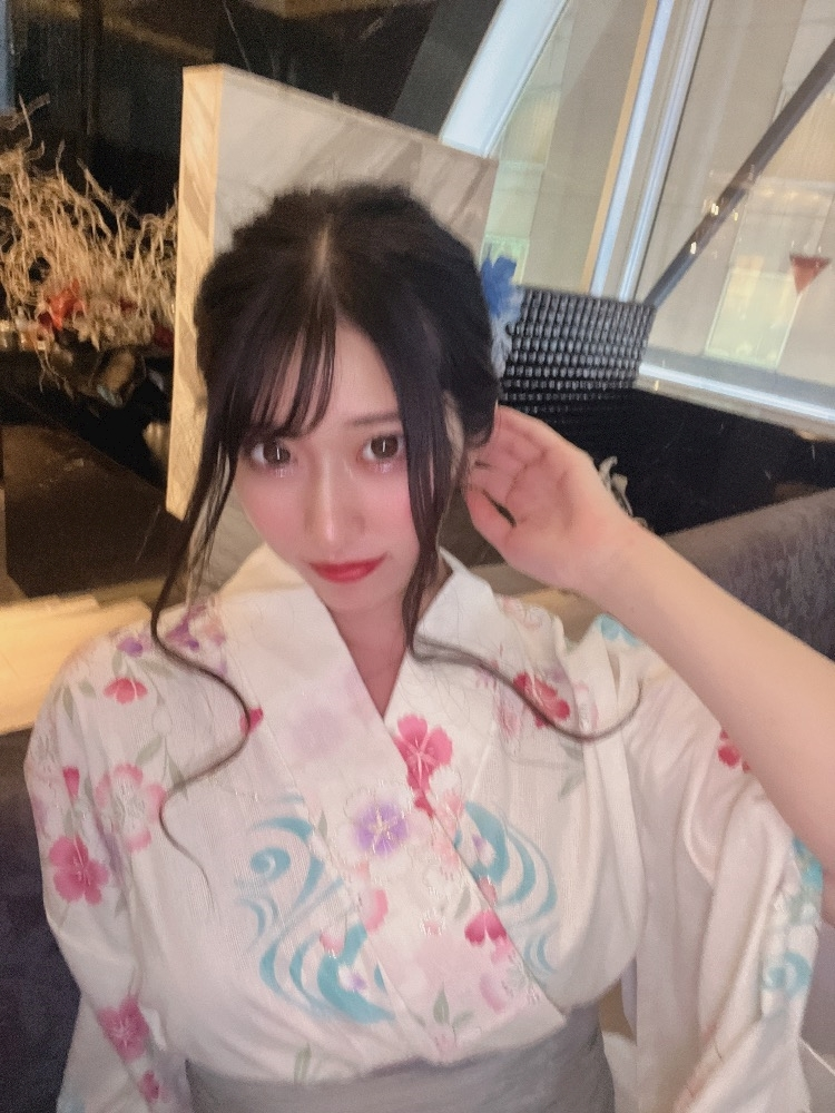 天乃 りさ