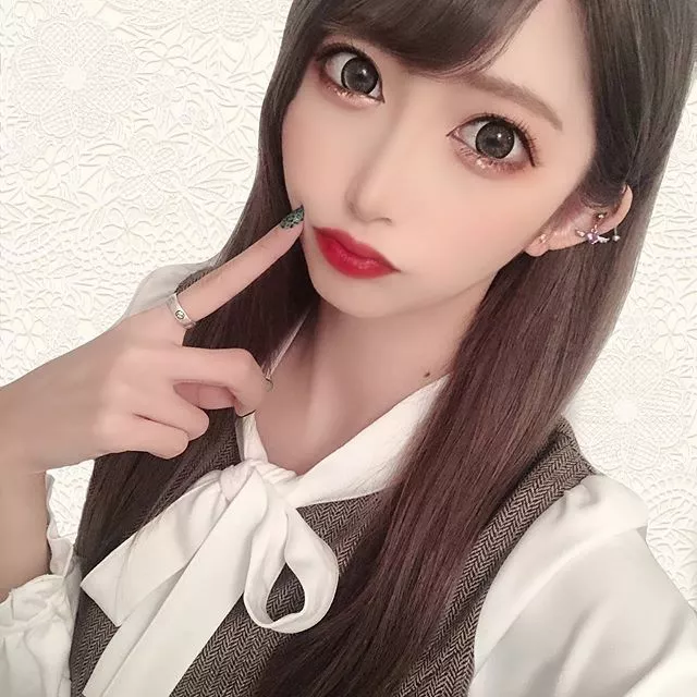 水城 りあ