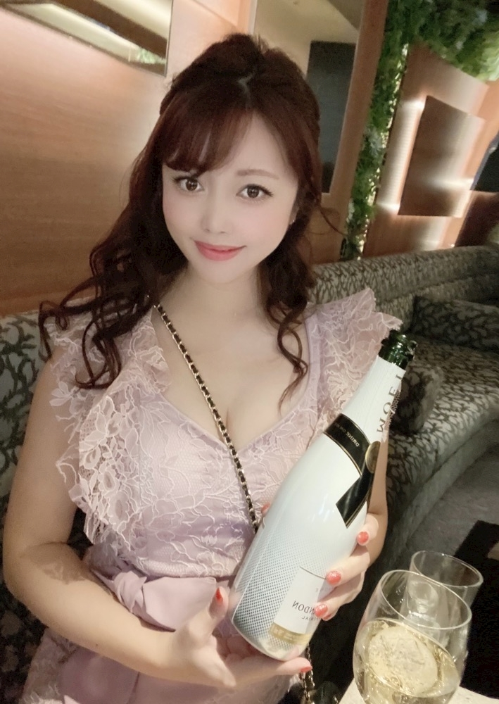 妃 えりな