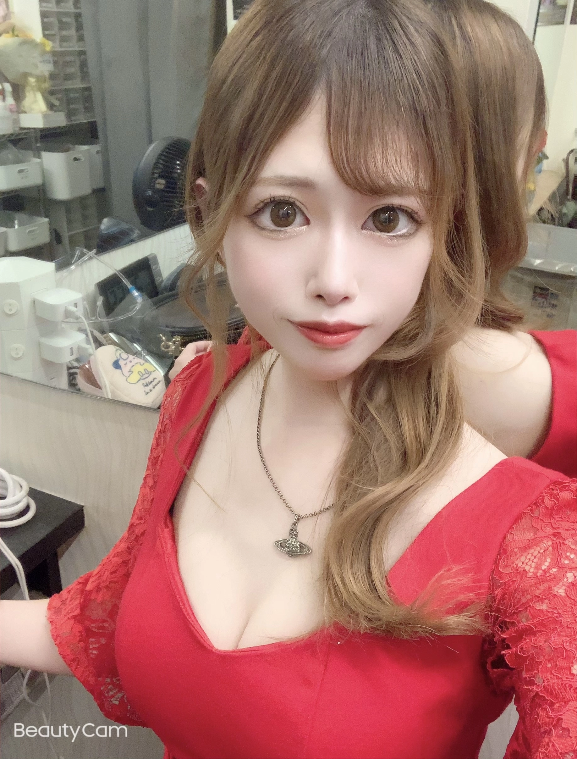 あいな