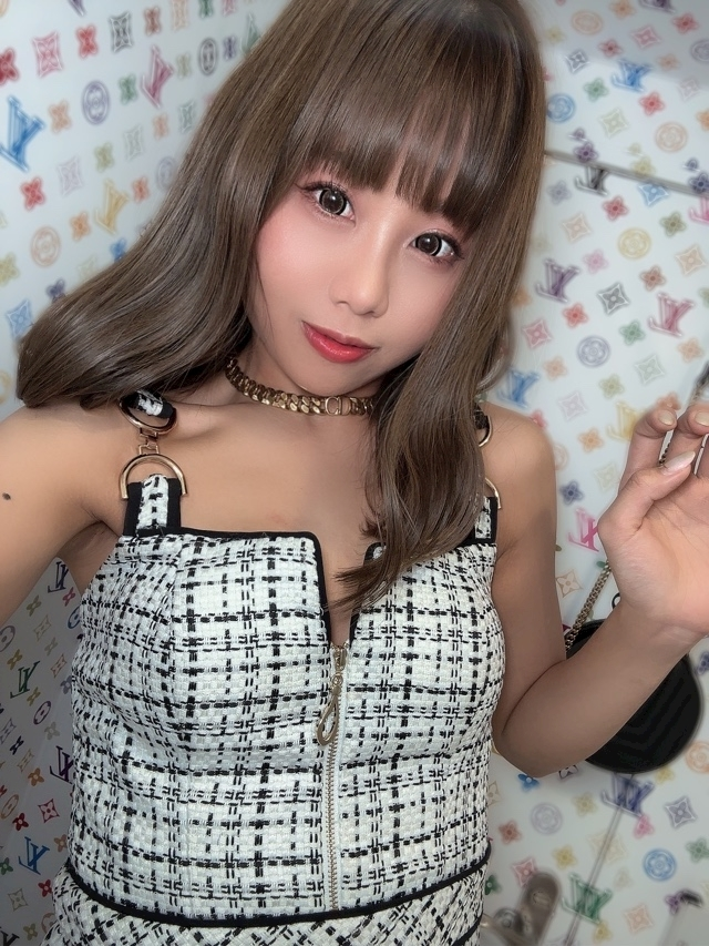 一条 彩由