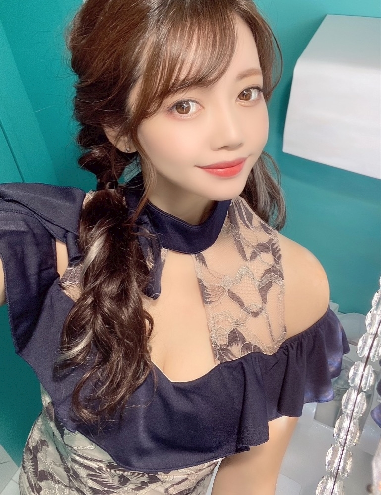 妃 えりな