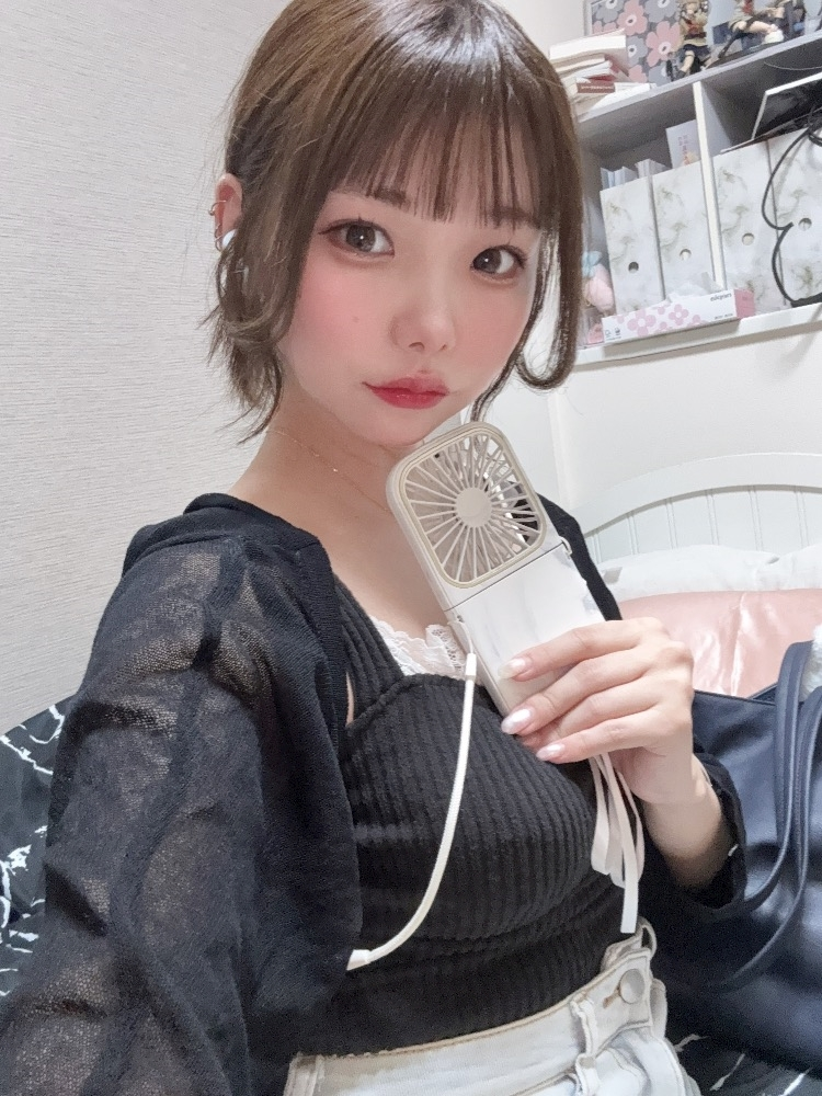 あみな