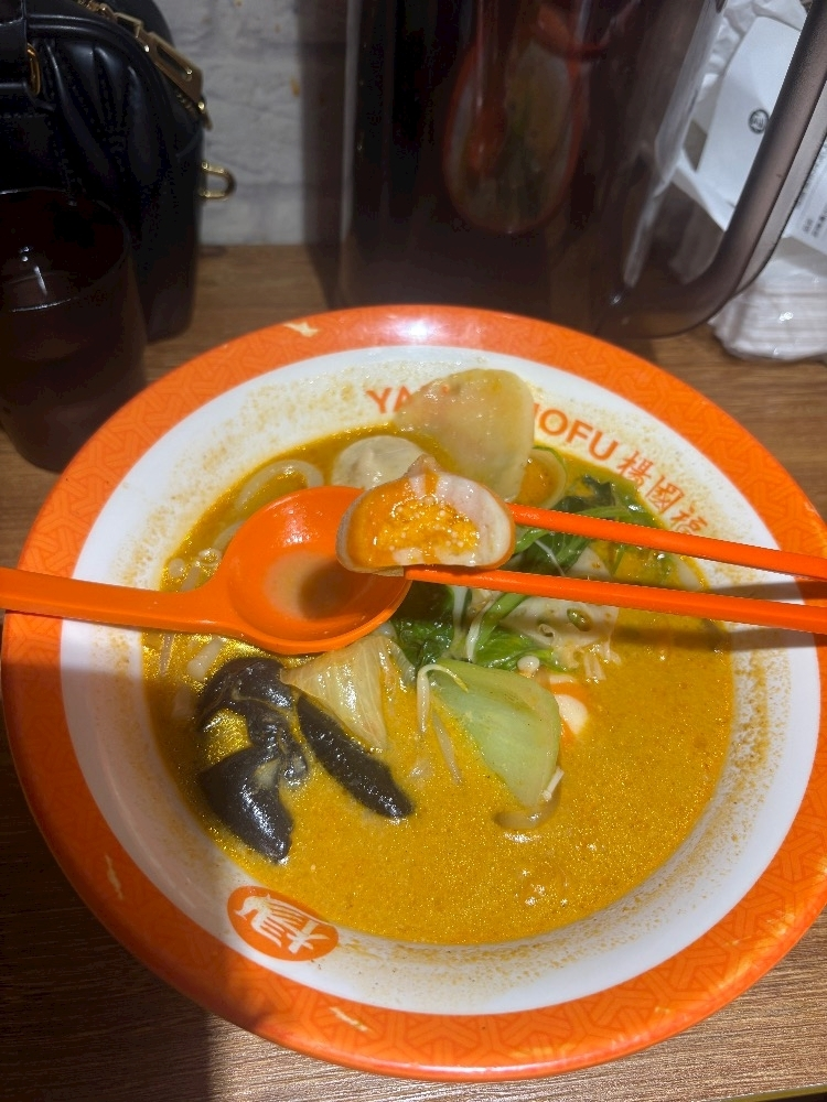 佐野 エマ