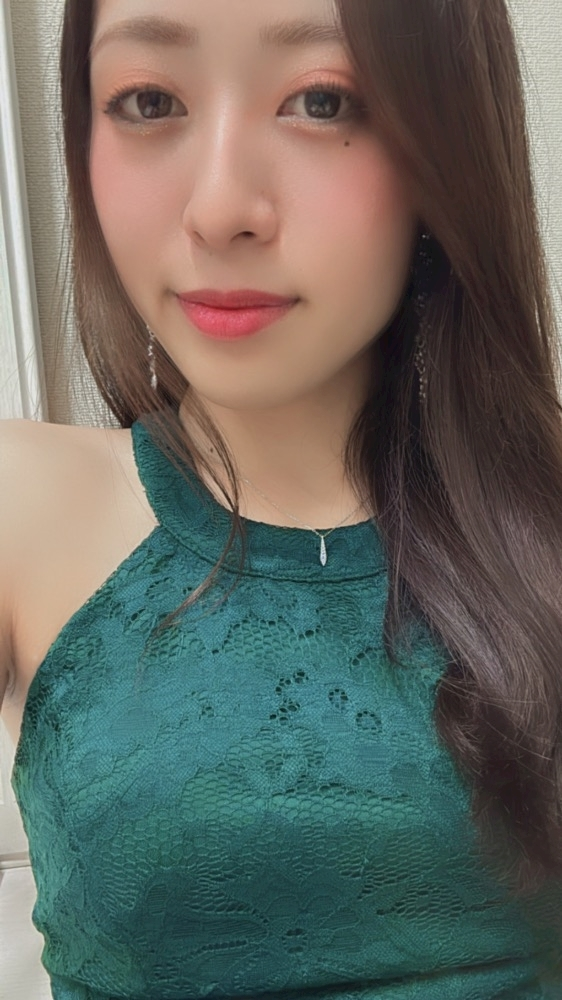 美月 ひな