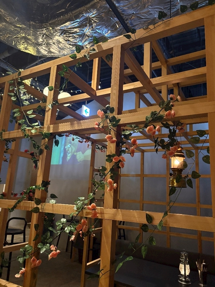 佐野 エマ