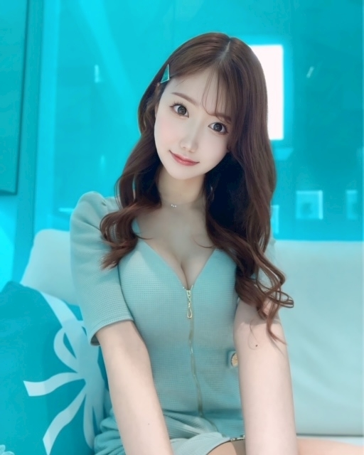 美波 ななみ