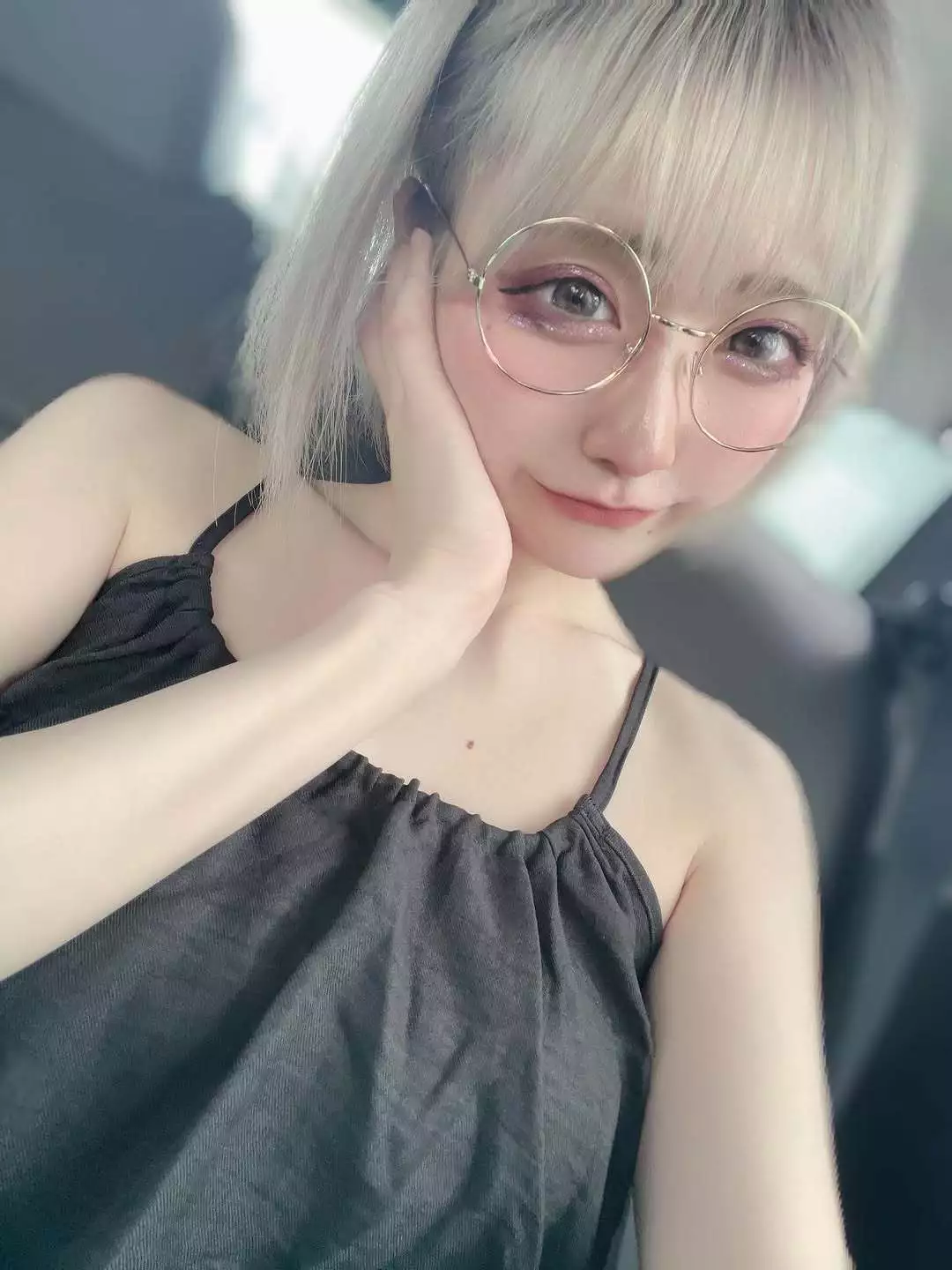 雛鶴 めい