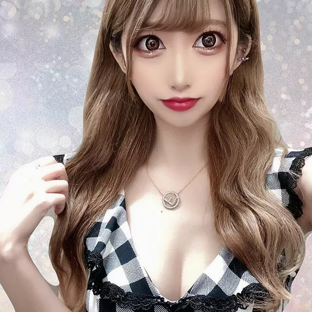 水城 りあ