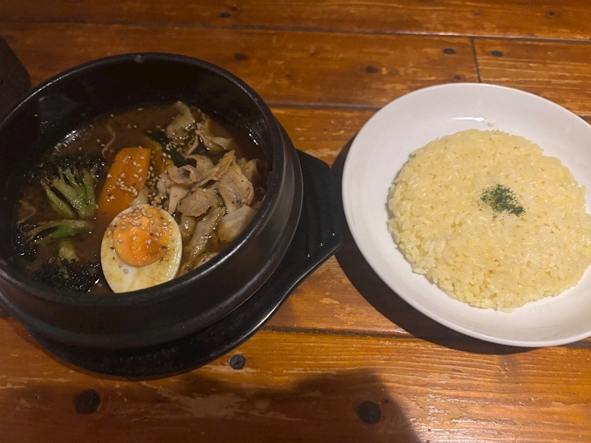 三鷹 真綺